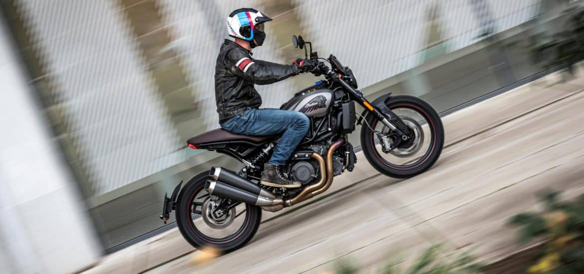 Indian FTR 1200 Rally Eerste Test Motor NL