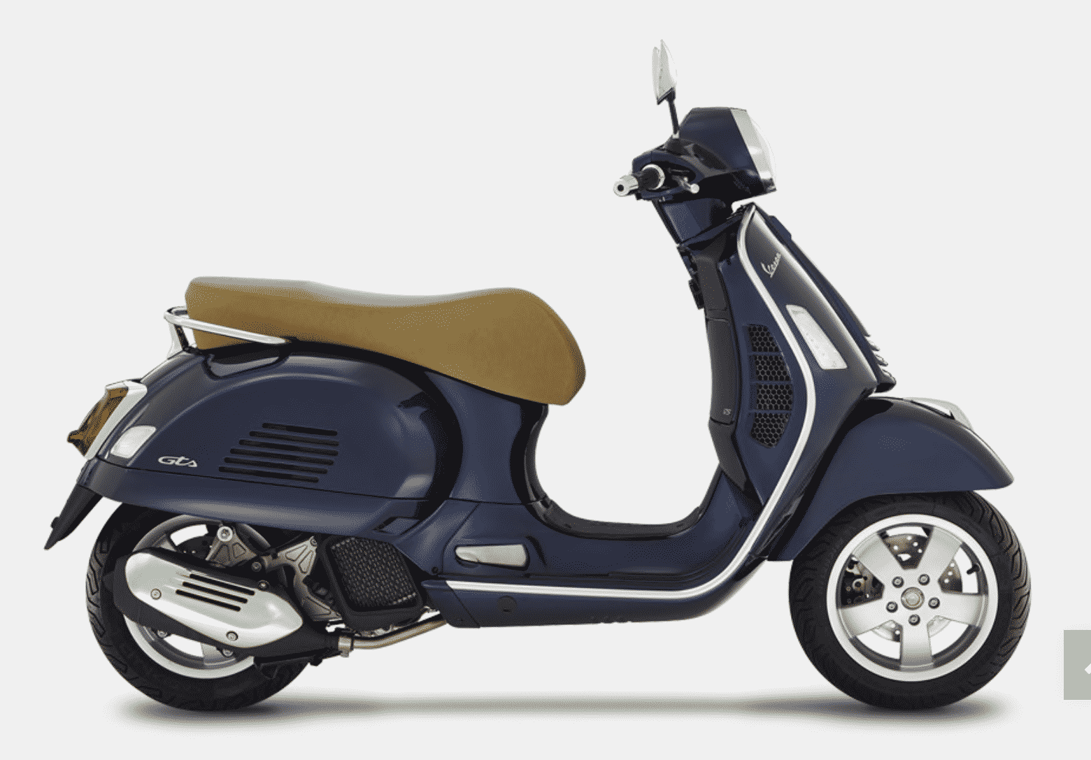 Lezers testen Vespa motorscooters - Motor.NL